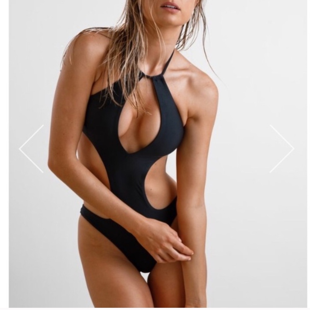 Gigi C Madison Monokini NWT black small